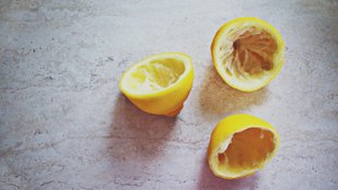 Creative Ways to Use Lemon Peels for Flavor