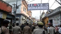 बरेली बवाल मामले में तौकीर रजा का सहयोगी गिरफ्तार, 74 दुकानों पर लगाई सील, इंटरनेट सेवा बहाल