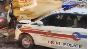 delhi police| road accident| delhi news