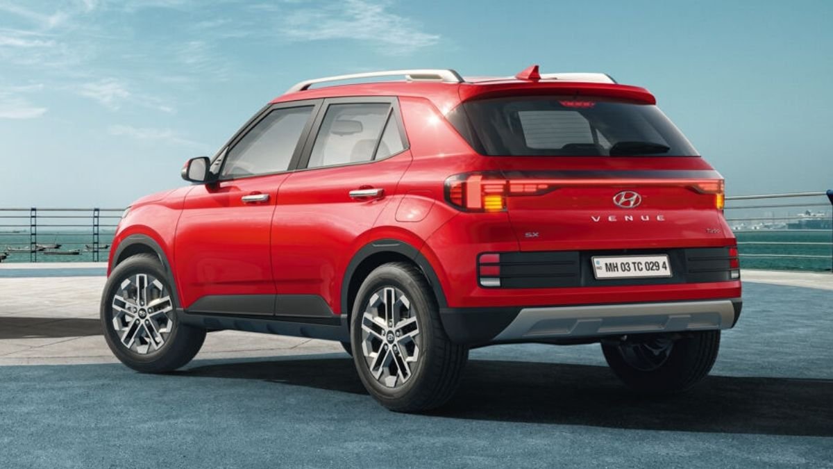 Hyundai Venue Price