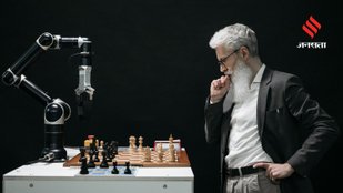 AI vs Humans 9 Strengths That Keep Us Irreplaceable