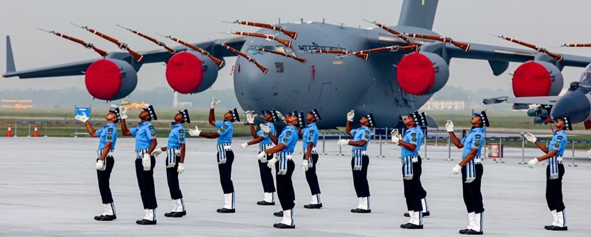 Air Force bravery awards