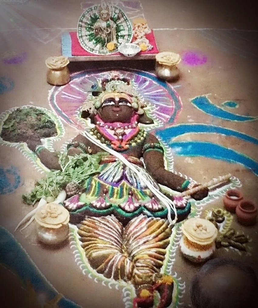 Annakut 2025 Why Govardhan Puja Is Celebrated and How to Make the Holy Parvat at Home