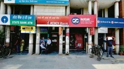 Today Bank Holiday: क्या आज बैंक बंद हैं या खुले? जानें 6 अक्टूबर को RBI ने कहां-कहां दी है सरकारी छुट्टी