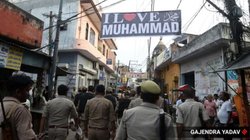बरेली में तनाव: इंटरनेट सेवाएं फिर से बंद, जुमे की नमाज से पहले देखे गए ड्रोन, पुलिस फोर्स तैनात
