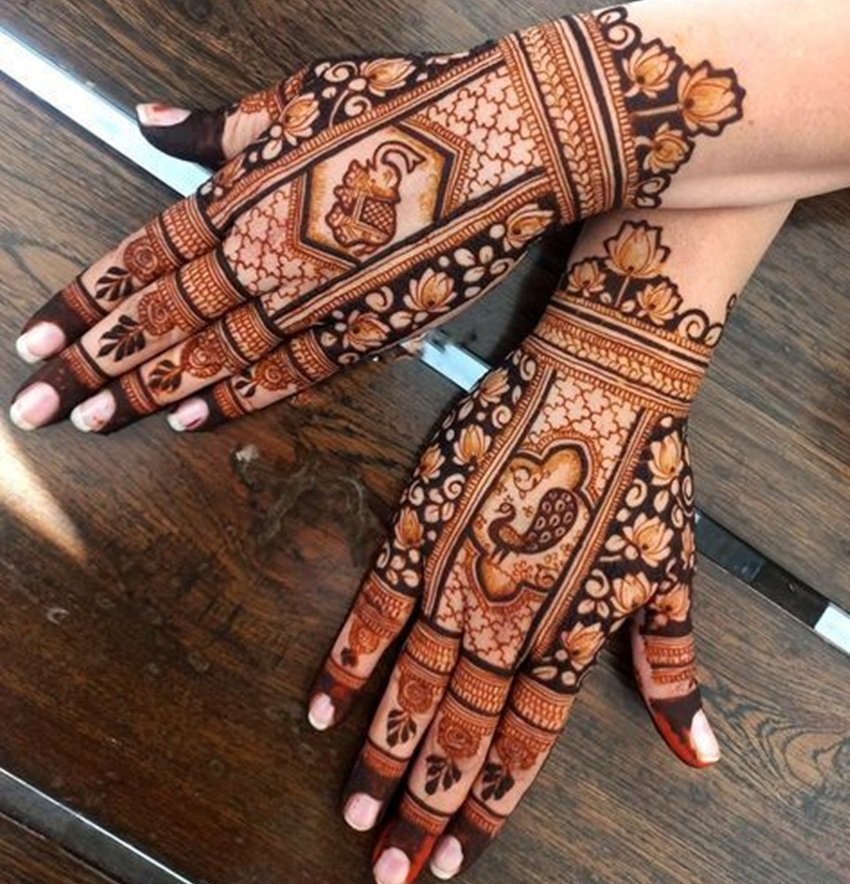 Beautiful Full-Hand Mehndi Inspirations for Karva Chauth 2025