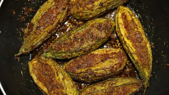 Bharwa Karela , Punjabi bharwa karela recipe, Bharwa karela recipe easy
