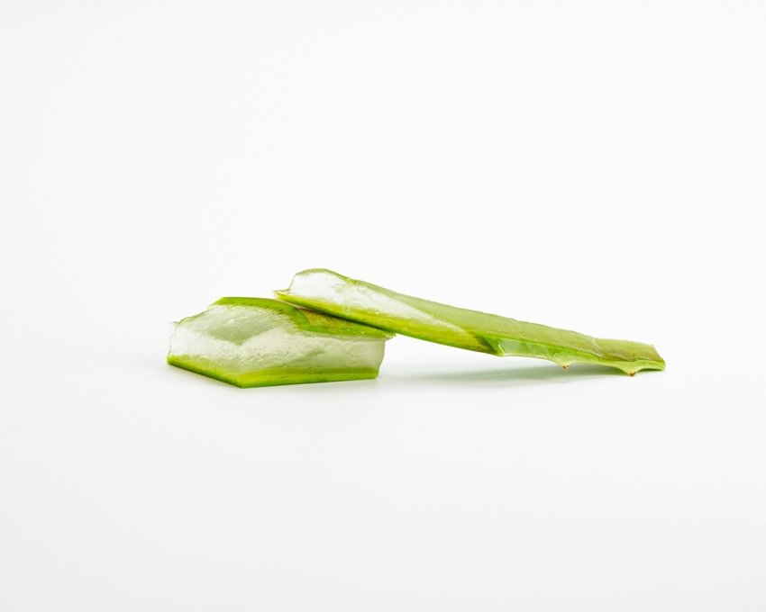 Boost Your Eyelash Growth with This 100 percent Natural Serum