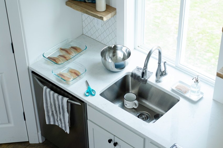Clean Your Dirty Kitchen Sink for Just ₹1 with This Easy Hack