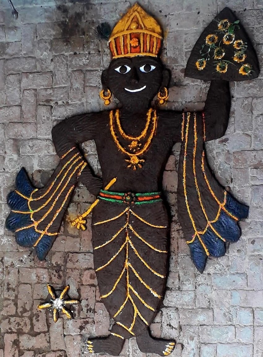 Cow Dung Govardhan Parvat Traditional Way to Celebrate Govardhan Puja at Home