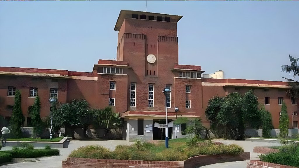 DU Girl Acid Attack News | delhi police | acid attack news DU Girl Acid Attack News | delhi police | acid attack news