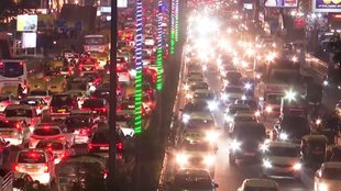 Delhi Traffic Police, traffic congestion, Delhi Traffic peak hours, Diwali festival Delhi Traffic,