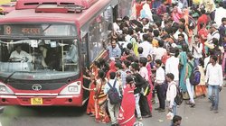दिल्ली में 30 लाख लोगों के लिए 5000 से भी कम बसें, पब्लिक ट्रांसपोर्ट व्यवस्था बिगड़ी, कई पुराने रूट बंद