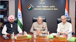 बिहार चुनाव: एक्शन मोड में आ गया इलेक्शन कमीशन, पर्यवेक्षकों की बैठक में CEC ने दिए सख्त निर्देश