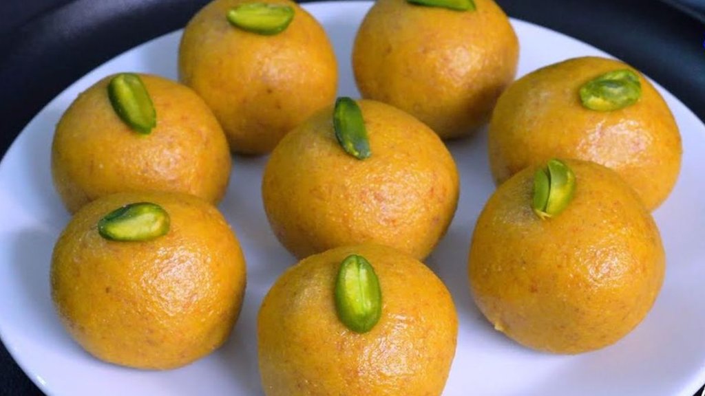 Gujarati Magas ke laddu recipe in Hindi | magaj-gujarati-magas-magaz | Besan Ladoo kaise banaye