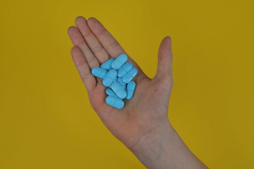 Hidden Psychology Behind the Colors of Your Medicines