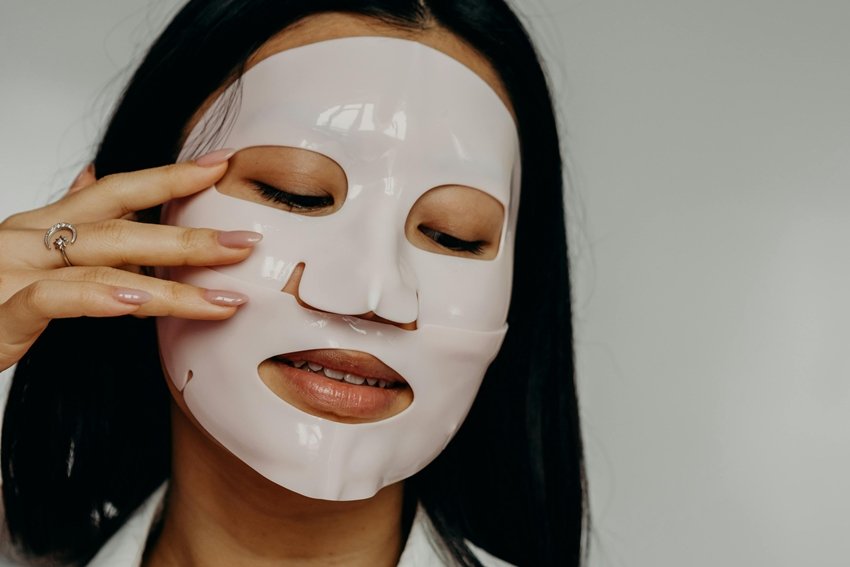 How to Take Care of Your Skin in Mild Winter Weather