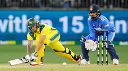 IND vs AUS 1st ODI Match Highlights: टीम इंडिया की पहले वनडे में 7 विकेट से हार, ऑस्ट्रेलिया को मिली 1-0 की बढ़त