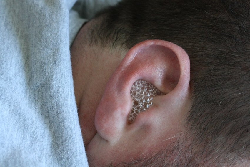 Itchy Ears Oil Is not the Solution What Doctors Warn Against
