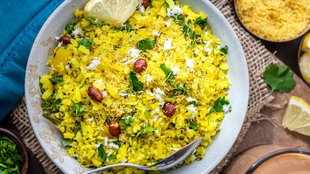 Kanda Poha Recipe, Kanda Poha Recipe in Hindi, Simple kanda poha recipe in hindi