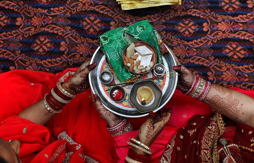Karwa Chauth Karwa exchange mantra