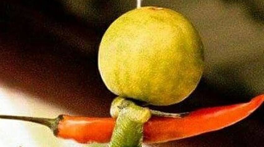 why hang lemon chili on shop