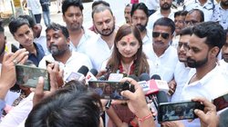 Bihar Election: मां सांसद-पिता MLC, बेटी को नीतीश कुमार ने दिया टिकट; नौकरी छोड़ राजनीति में हुई एंट्री