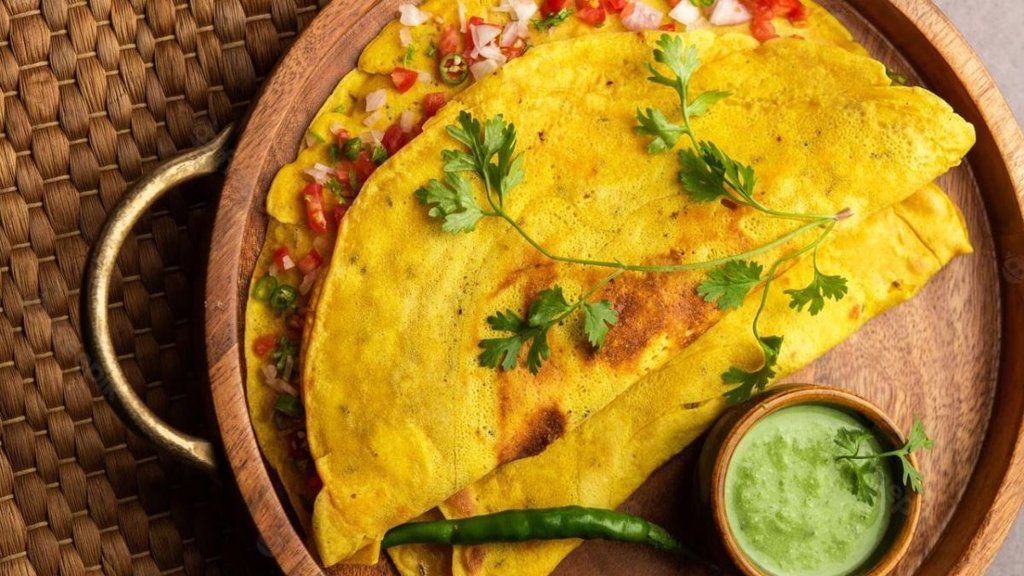 Moong Dal Chilla | Moong Dal Ka Chilla | Moong dal cheela recipe in Hindi