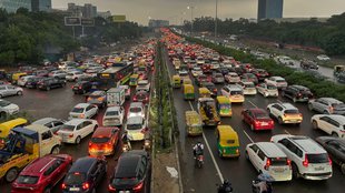 Delhi Jaipur NH-8, Bawal flyover delay, highway traffic jam