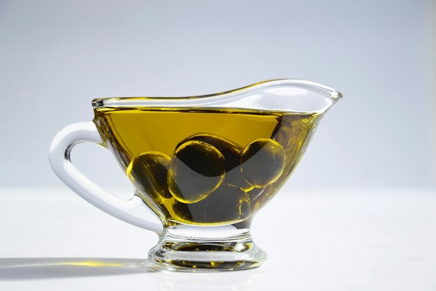 Olive Oil for Earwax Removal