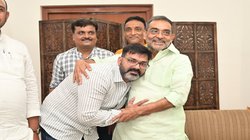 बिहार चुनाव: भाजपा के लिए फिर से मुख्य भूमिका में क्यों हैं भोजपुरी गायक-अभिनेता पवन सिंह?