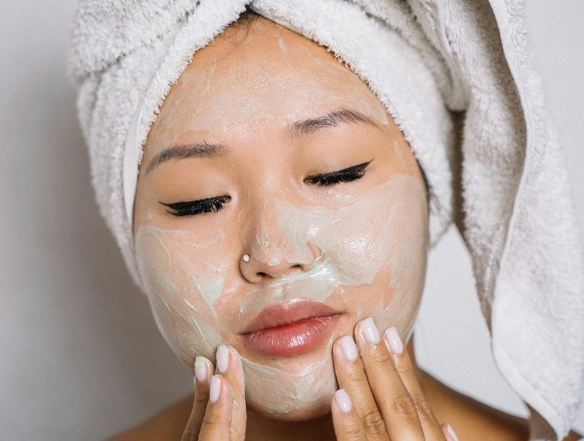 Prepare Your Skin for Karwa Chauth Simple Home Remedies for a Glowing Face