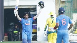 IND A vs AUS A: युवराज सिंह के एक और चेले ने किया कमाल, अब प्रियांश आर्या ने ठोक दिया ताबड़तोड़ शतक