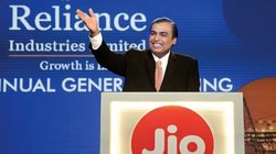 दूसरी तिमाही में जियो का मुनाफा 12.8 फीसदी बढ़कर 7,379 करोड़ हुआ