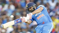 IND vs AUS: रोहित ने ऑस्ट्रेलिया में लगाया छठा वनडे शतक, एक साथ तोड़ा कोहली-संगकारा का रिकॉर्ड; तेंदुलकर की बराबरी पर आए
