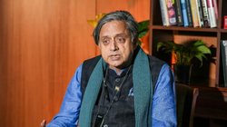 ‘रणनीतिक दूरी या चूक गए मौका?’ शशि थरूर ने गाजा शांति सम्मेलन में कीर्तिवर्धन सिंह के शामिल होने को लेकर उठाए सवाल
