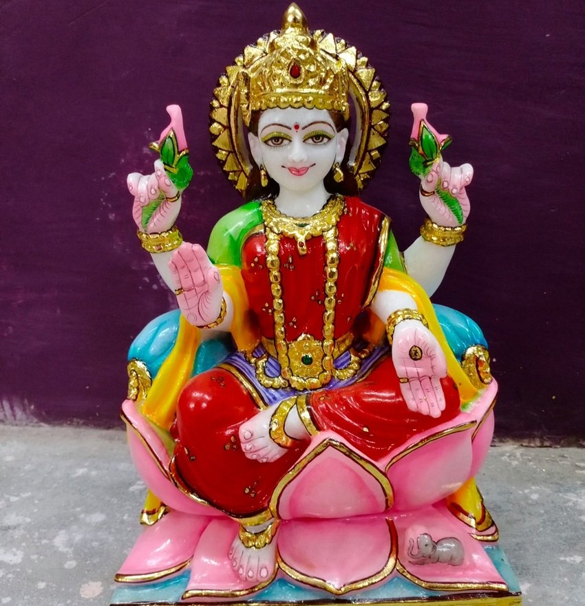 Simple Vastu Practices to Attract Wealth This Diwali
