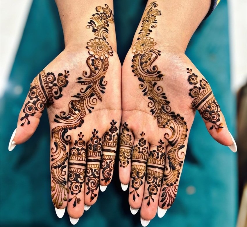 Simple Yet Stunning Mehndi Designs for Busy Women