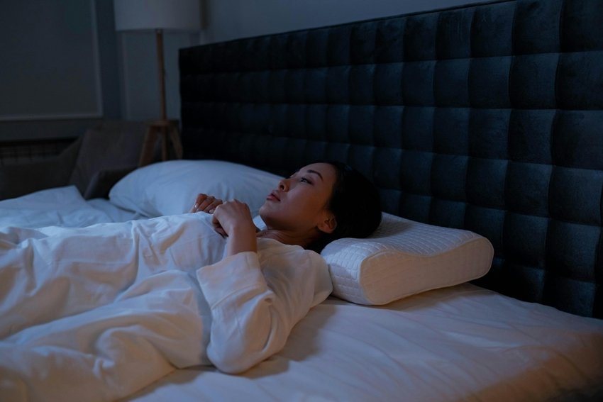 Sleep Better Tonight with This Easy Homemade Herbal Tonic