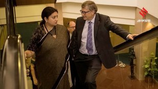 Smriti Irani Meets Bill Gates Microsoft Co-founder Joins Kyunki Saas Bhi Kabhi Bahu Thi 2 in a Special Cameo