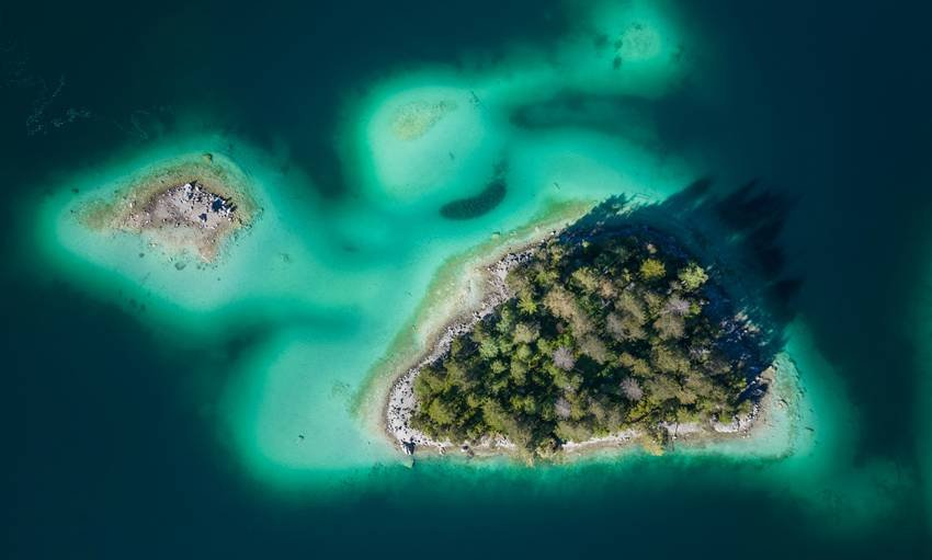 Ilha da Queimada Grande facts