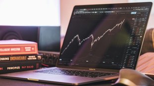 Stock Market Holiday, Stock Market