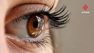Strengthen and Nourish Your Lashes with Castor Oil Coconut Oil and Vitamin E