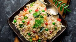 Suji Upma Recipe: नाश्ते में बनाएं झटपट सूजी उपमा, इस तरह बच्चों को भी आएगा पसंद