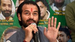 ‘तेजस्वी अब भी लालू प्रसाद की छाया से बाहर नहीं आ पाए हैं’, तेज प्रताप का छोटे भाई पर तीखा तंज
