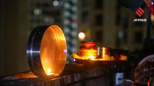 Tips for Women Celebrating Karwa Chauth Solo Karwa Changing and Moon Arghya