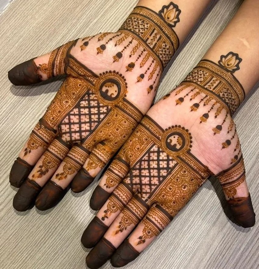 Trendy Mehndi Designs 2025