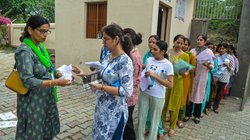यूपी डीएलएड परीक्षा के शेड्यूल में बदलाव, थर्ड सेमेस्टर के पेपर की बदली तारीख