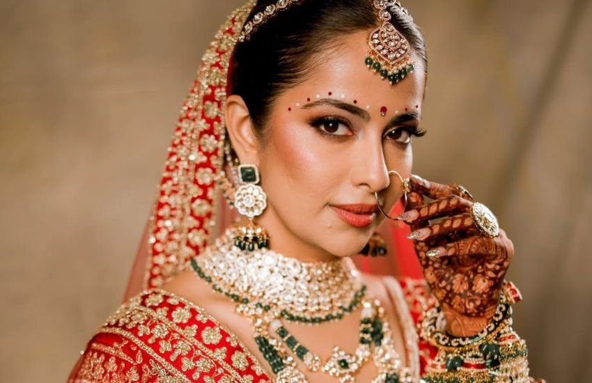 avika look