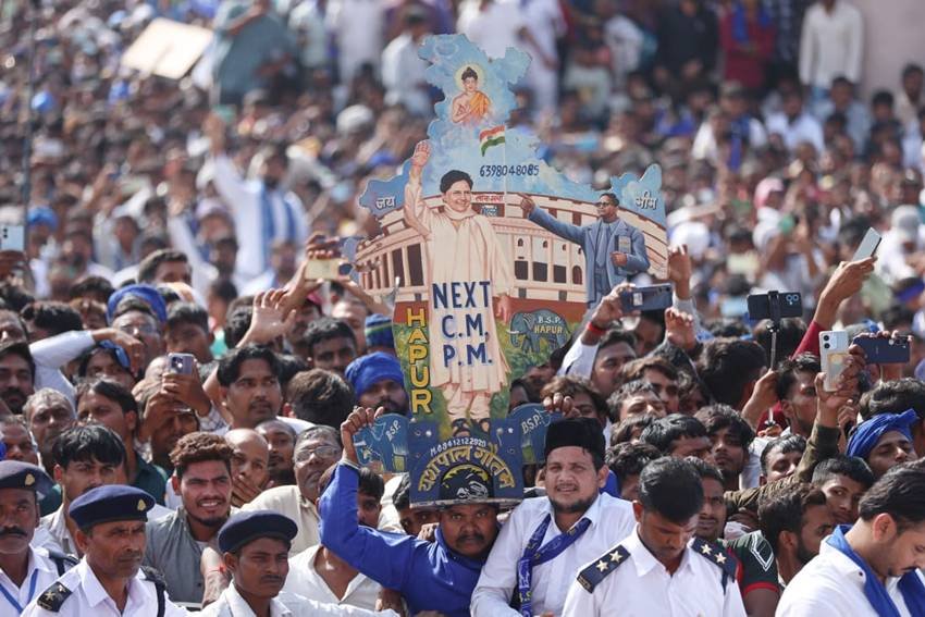 mayawati attack on Congress